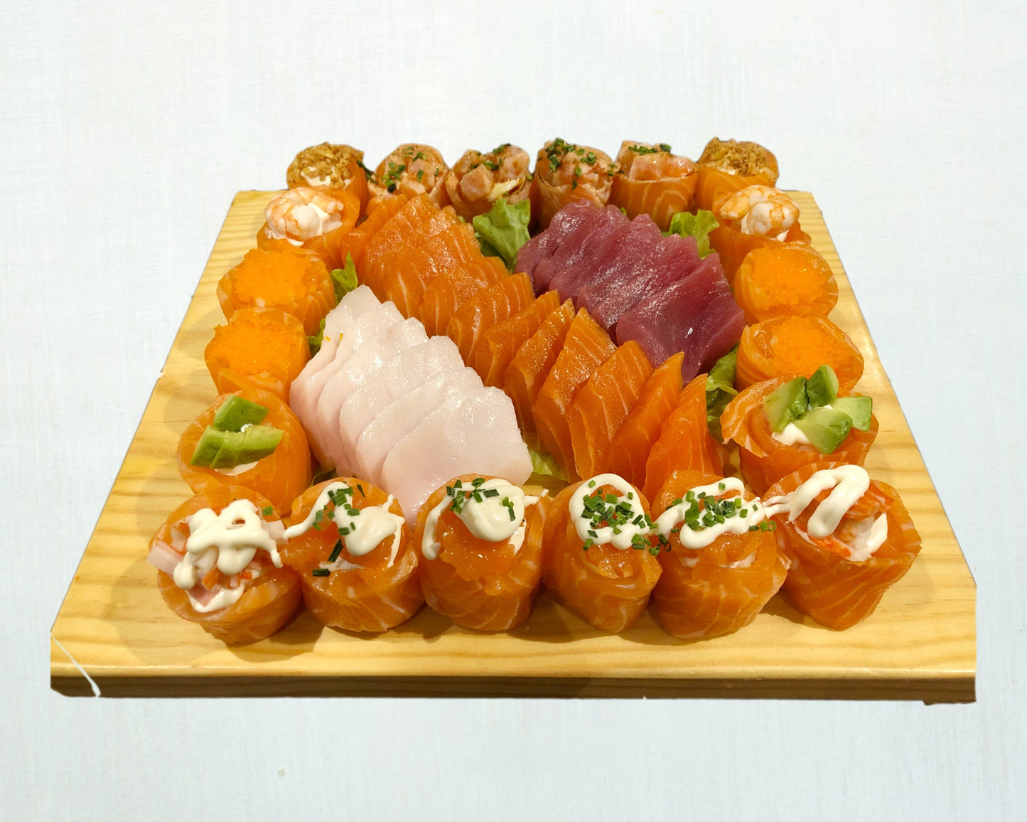 #1007- Sushi misto (44 peças)