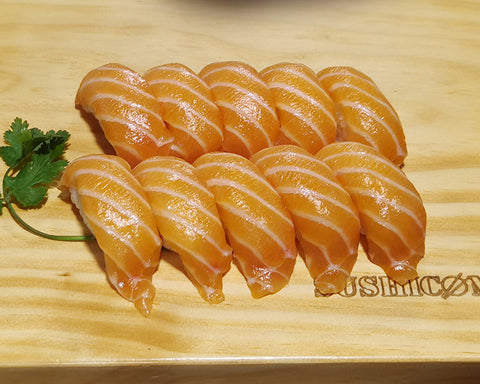 #1106- Nigiri salmão (10 peças)